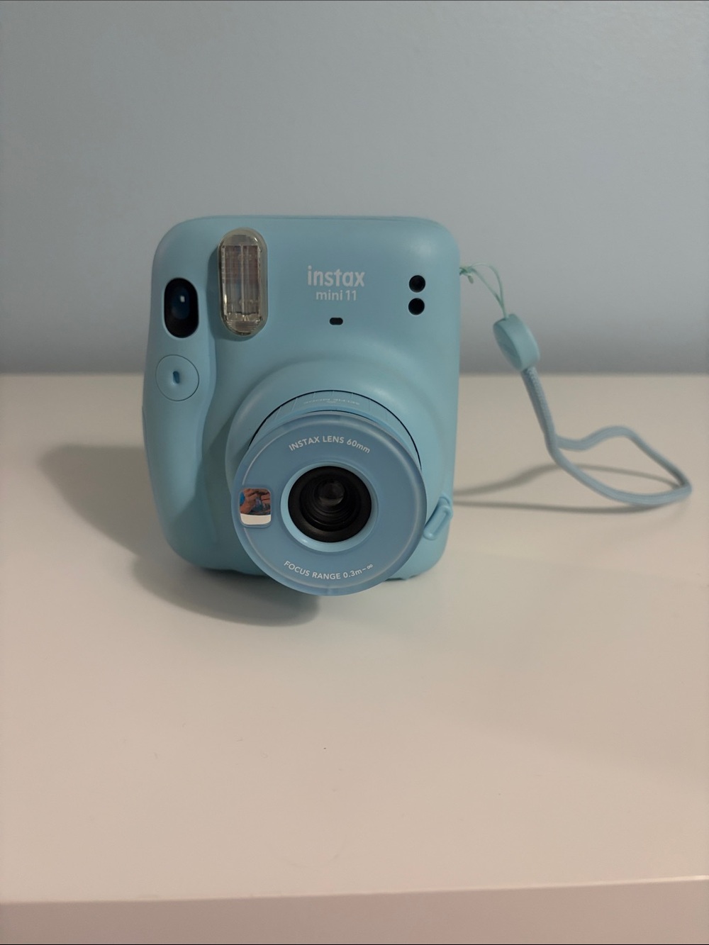 Instax mini 11 camera